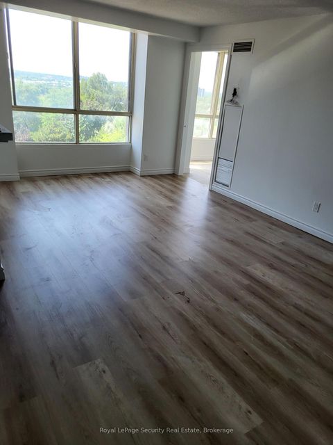 Photo 12 at 605 - 2470 Eglinton Avenue W, Greenbrook, Toronto