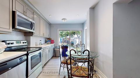 Photo 7 at 170 Lambton Avenue, Smythe, Toronto