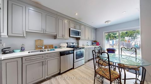 Photo 9 at 170 Lambton Avenue, Smythe, Toronto