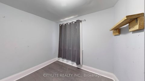 Photo 11 at 170 Lambton Avenue, Smythe, Toronto