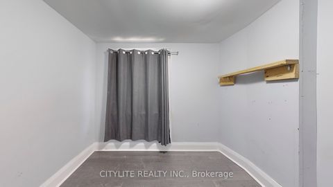 Photo 12 at 170 Lambton Avenue, Smythe, Toronto