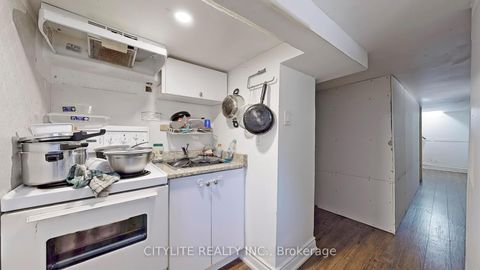 Photo 22 at 170 Lambton Avenue, Smythe, Toronto