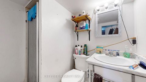Photo 25 at 170 Lambton Avenue, Smythe, Toronto
