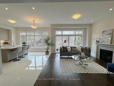 Photo 6 at 23 Kingwood Lane, Aurora Estates, Aurora