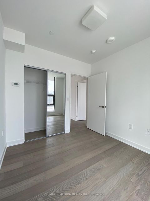 Photo 10 at 607 - 11 Wellesley Street W, Bay Street Corridor, Toronto