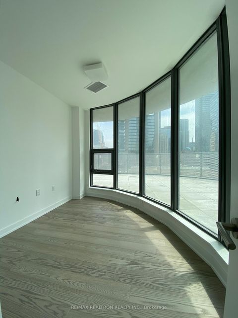Photo 11 at 607 - 11 Wellesley Street W, Bay Street Corridor, Toronto