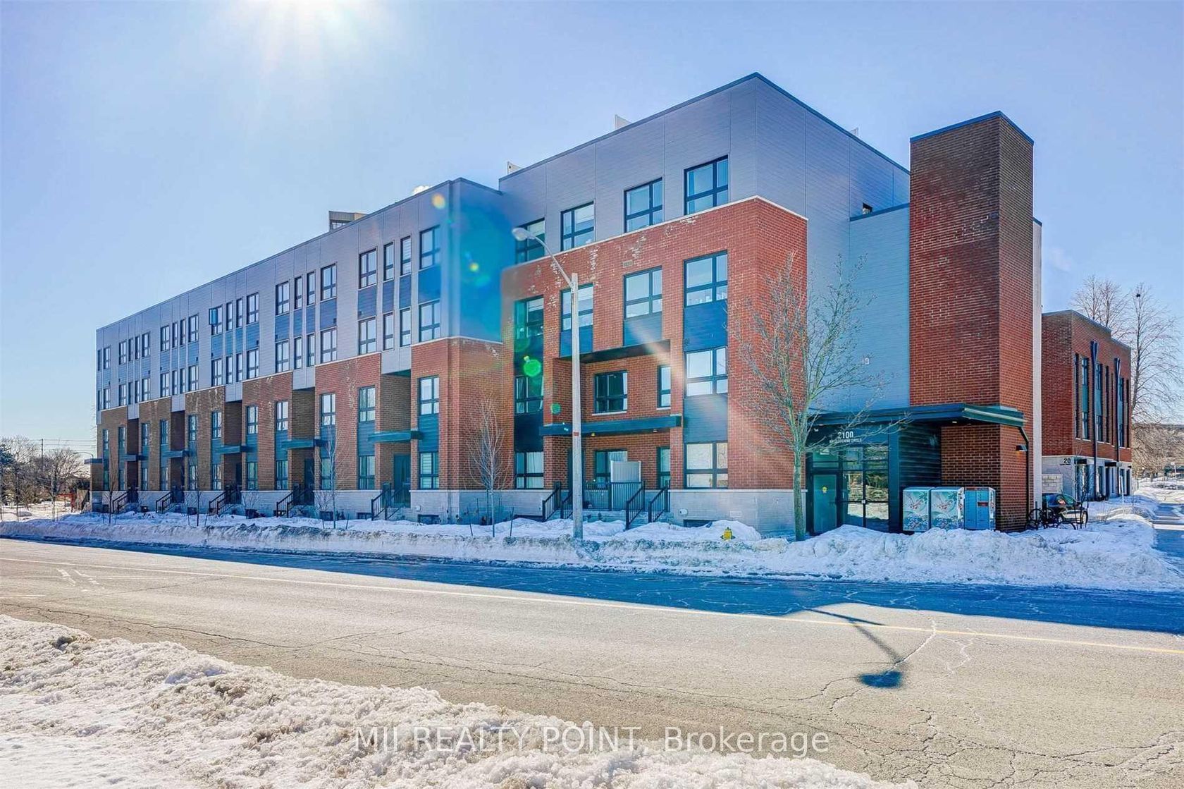 323 - 2100 Bridletowne Circle, L'Amoreaux, Toronto 