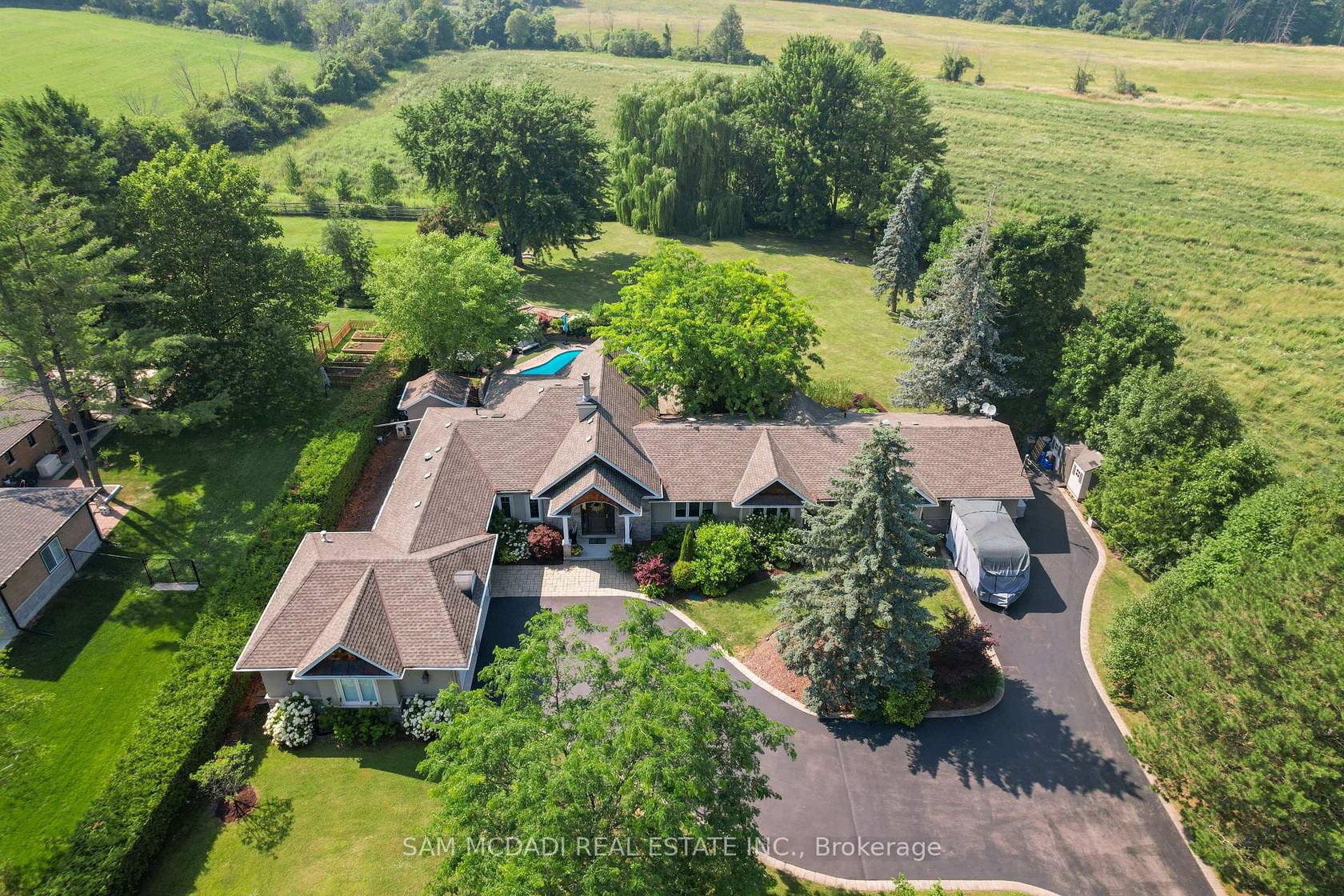 2577 No 8 Side Road, Rural Burlington, Burlington 