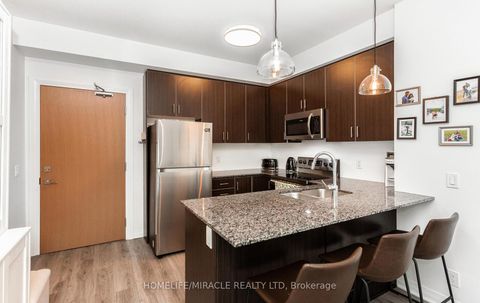 Photo 9 at 204 - 128 Grovewood Common, GO Glenorchy, Oakville
