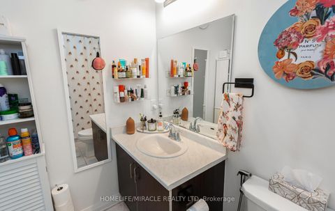 Photo 15 at 204 - 128 Grovewood Common, GO Glenorchy, Oakville