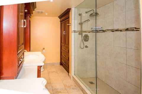 Photo 10 at 2105 - 5 Concorde Place, Don Mills, Toronto