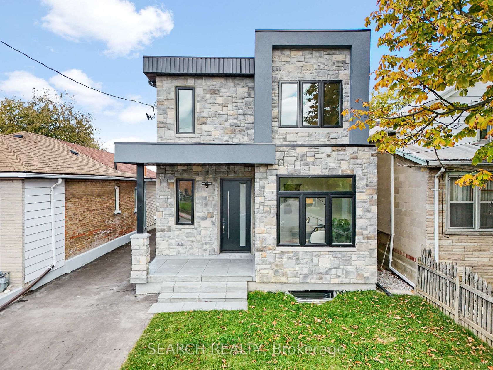 27 Brownville Avenue, Mount Dennis, Toronto 
