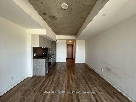 Photo 4 at 632 - 30 Baseball Place, South Riverdale, Toronto