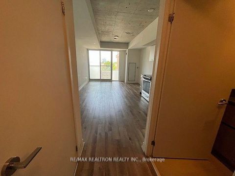 Photo 9 at 632 - 30 Baseball Place, South Riverdale, Toronto