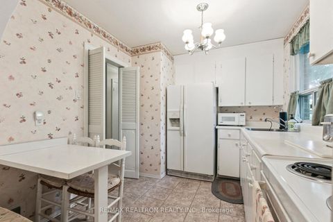 Photo 23 at 27 Elfreda Boulevard, Birchmount, Toronto