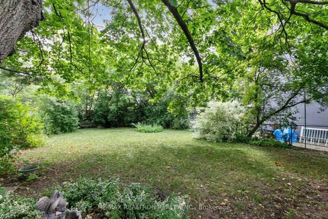 Photo 42 at 27 Elfreda Boulevard, Birchmount, Toronto