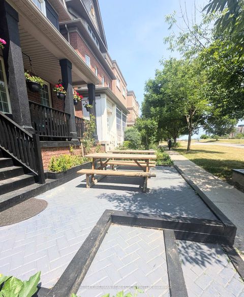 Photo 2 at 313 Murray Ross Parkway, York University Heights, Toronto