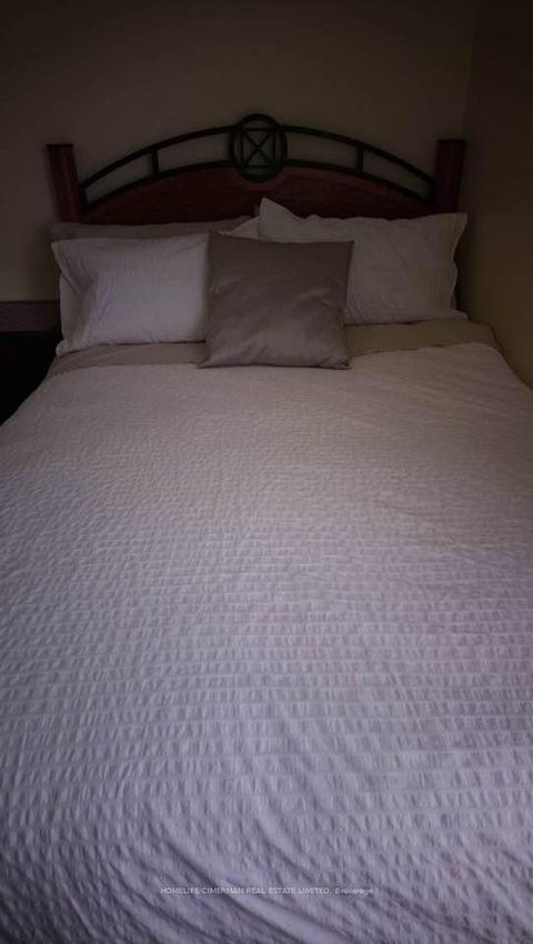 Photo 22 at 313 Murray Ross Parkway, York University Heights, Toronto