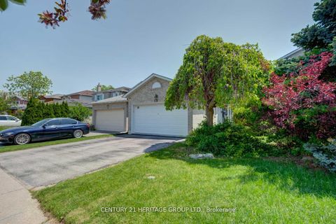 Photo 2 at 19 Bingham Street, North Richvale, Richmond Hill