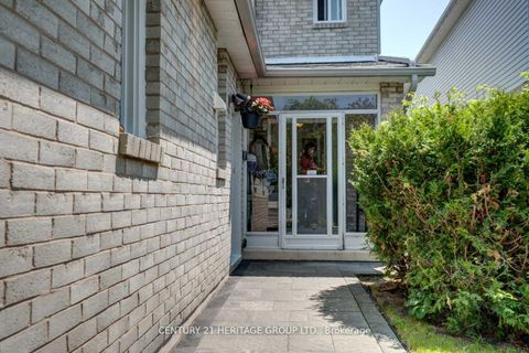 Photo 3 at 19 Bingham Street, North Richvale, Richmond Hill