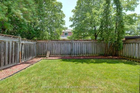Photo 5 at 19 Bingham Street, North Richvale, Richmond Hill