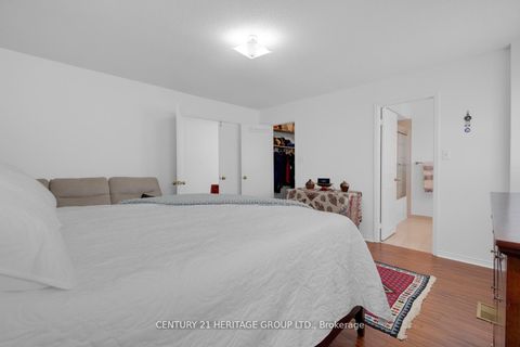 Photo 32 at 19 Bingham Street, North Richvale, Richmond Hill