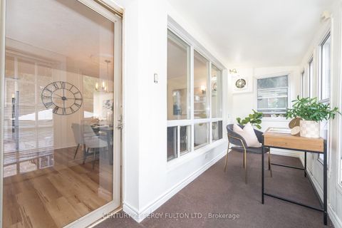 Photo 10 at 10 Chestnut Crescent, Birchmount, Toronto