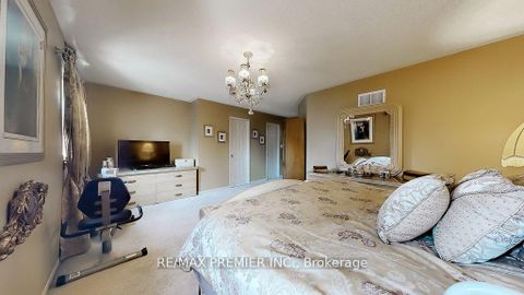 Photo 32 at 215 Drummond Drive, Maple, Vaughan