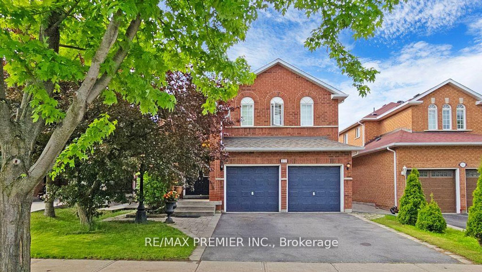 215 Drummond Drive, Maple, Vaughan 