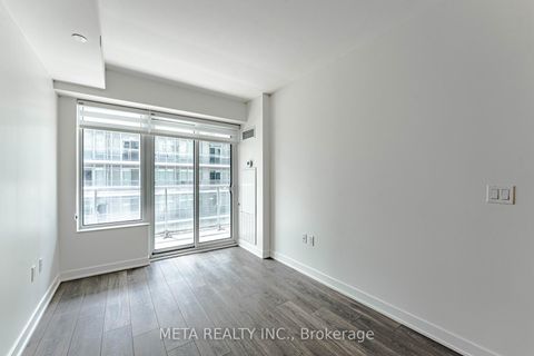 Photo 2 at 3606 - 99 Broadway Avenue, Mount Pleasant West, Toronto