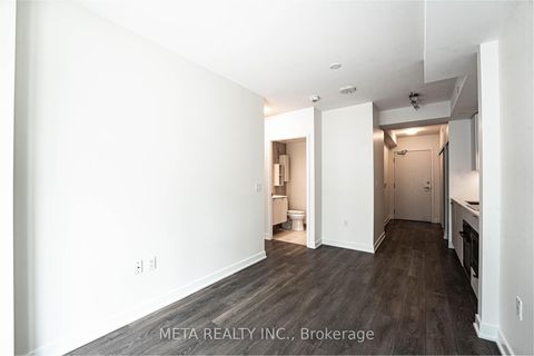 Photo 12 at 3606 - 99 Broadway Avenue, Mount Pleasant West, Toronto