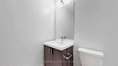 Photo 13 at 2914 - 7895 Jane Street, Concord, Vaughan
