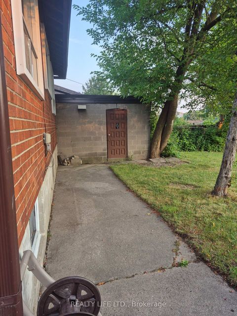 Photo 20 at 54 Garside Crescent, Amesbury, Toronto