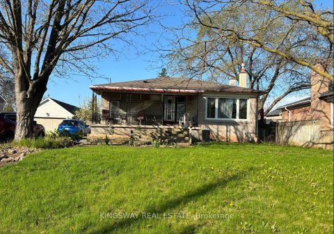 Photo 0 at 1483 Mansfield Drive, CP College Park, Oakville