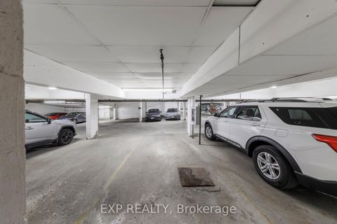 Photo 34 at 25 Dundonald Street, Yonge Corridor, Toronto