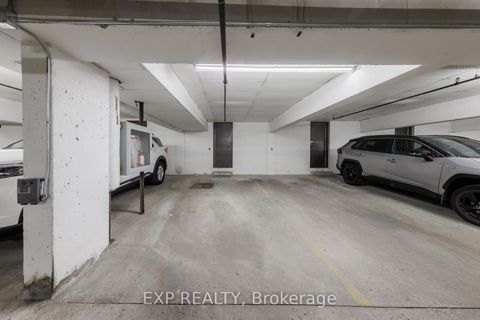 Photo 35 at 25 Dundonald Street, Yonge Corridor, Toronto