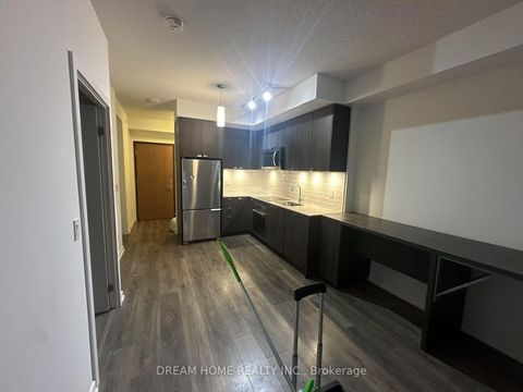 Photo 3 at 709 - 56 forest manor Road, Henry Farm, Toronto