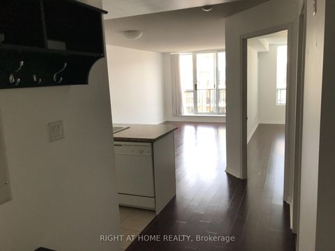 Photo 5 at PH1 - 3130 Yonge Street, Lawrence Park North, Toronto