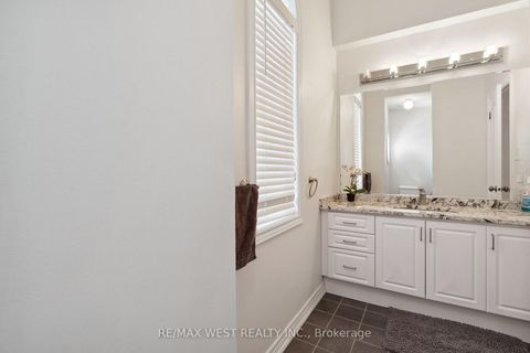 Photo 6 at 126 Josephine Road W, Vellore Village, Vaughan