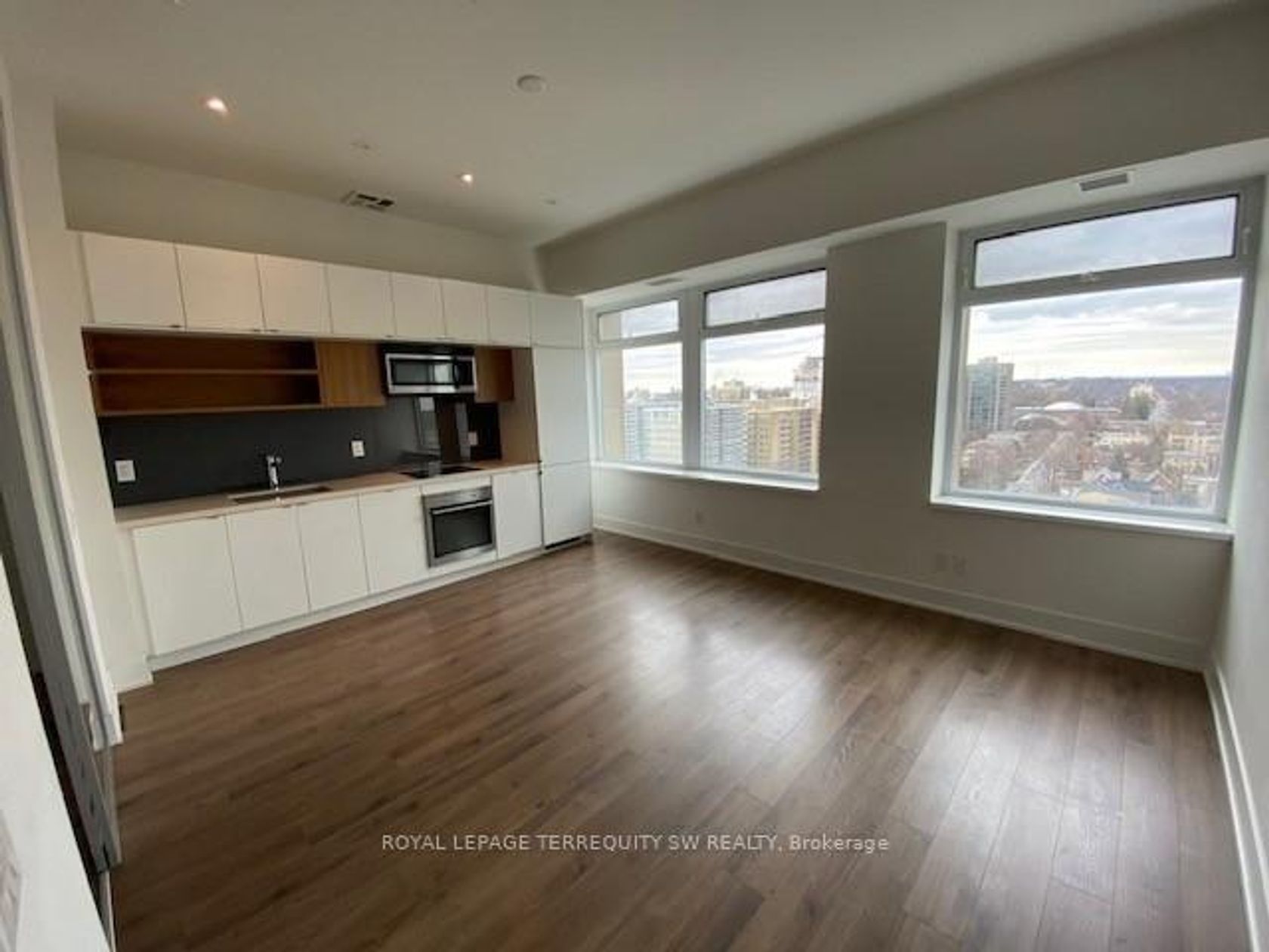 1227 - 111 St. Clair Avenue, St. Clair, Toronto 