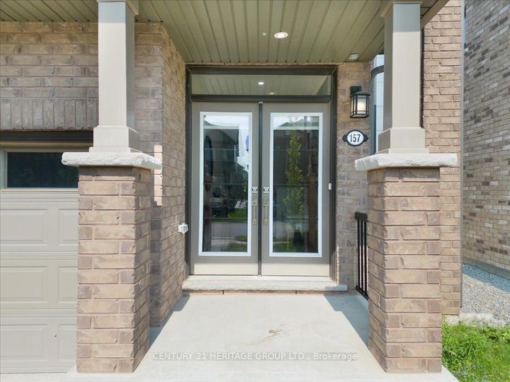 Photo 2 at 157 Cactus Crescent, Stoney Creek Mountain, Hamilton