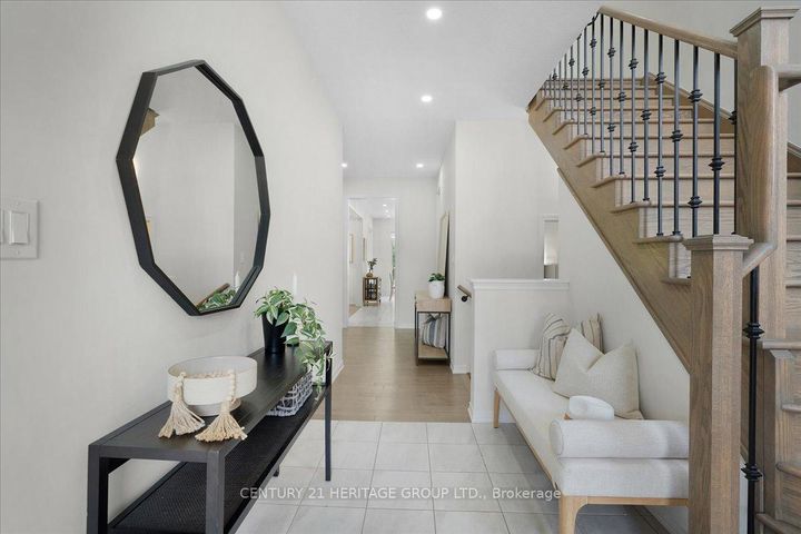 Photo 4 at 157 Cactus Crescent, Stoney Creek Mountain, Hamilton