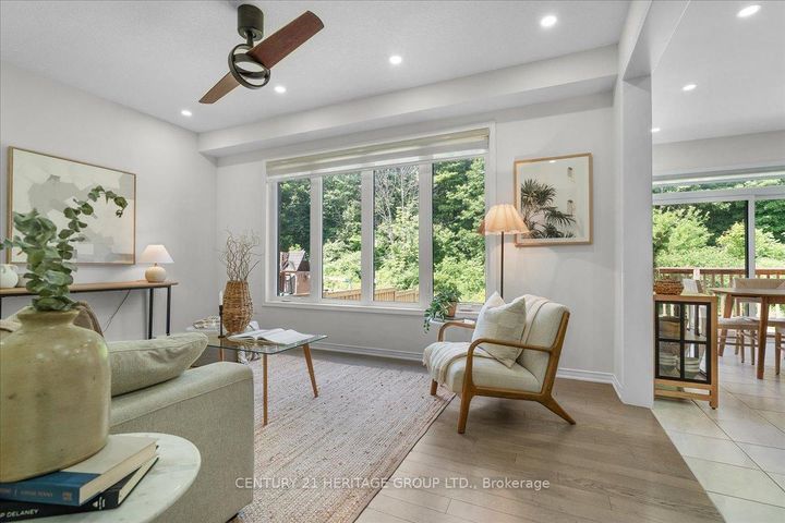 Photo 6 at 157 Cactus Crescent, Stoney Creek Mountain, Hamilton