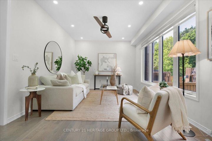 Photo 7 at 157 Cactus Crescent, Stoney Creek Mountain, Hamilton