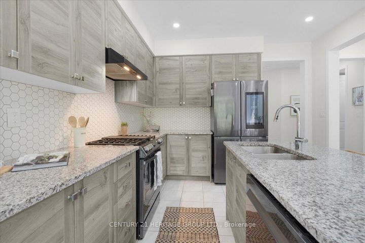 Photo 16 at 157 Cactus Crescent, Stoney Creek Mountain, Hamilton