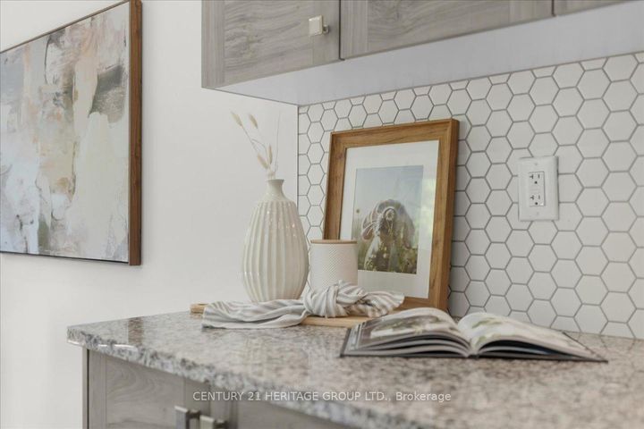 Photo 17 at 157 Cactus Crescent, Stoney Creek Mountain, Hamilton
