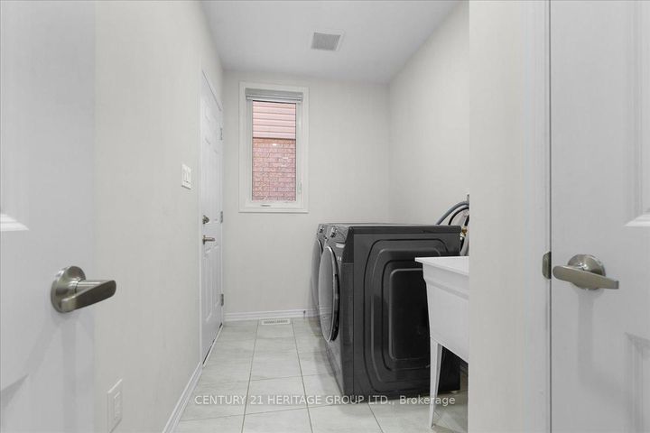 Photo 21 at 157 Cactus Crescent, Stoney Creek Mountain, Hamilton