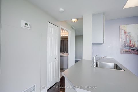 Photo 11 at 3404 - 7 Concorde Place, Don Mills, Toronto