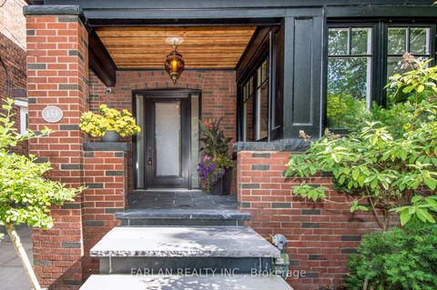 Photo 2 at 133 Deforest Road, Swansea, Toronto