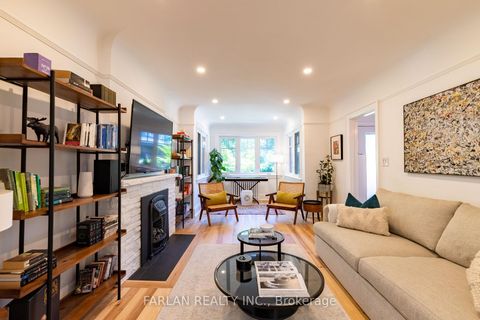 Photo 5 at 133 Deforest Road, Swansea, Toronto